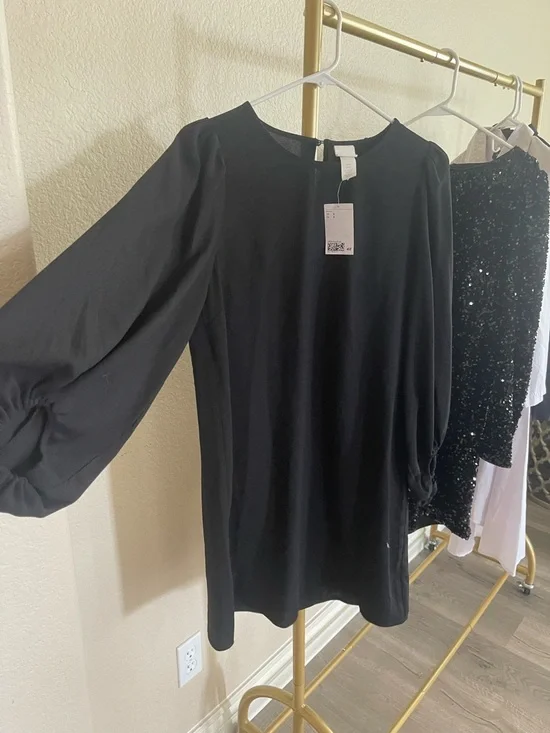 H&M Black Long Sleeve Mini Dress - Picture 2 of 3